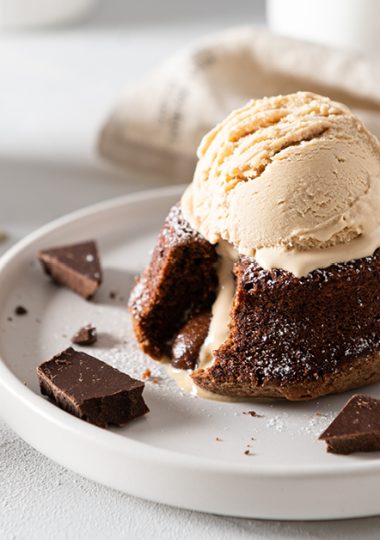 Peanut Butter Explosion Cakes